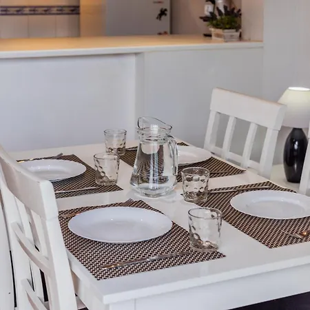 En Complejo De Zonas Ajardinadas-c11 *