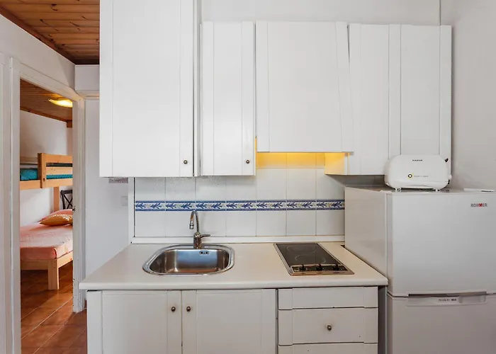 En Complejo De Zonas Ajardinadas-c11