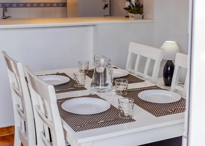 En Complejo De Zonas Ajardinadas-c11 * Ciutadella (Menorca)